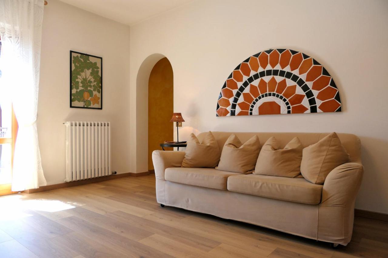 Casa Artis Apartment กราเวโดนา ภายนอก รูปภาพ