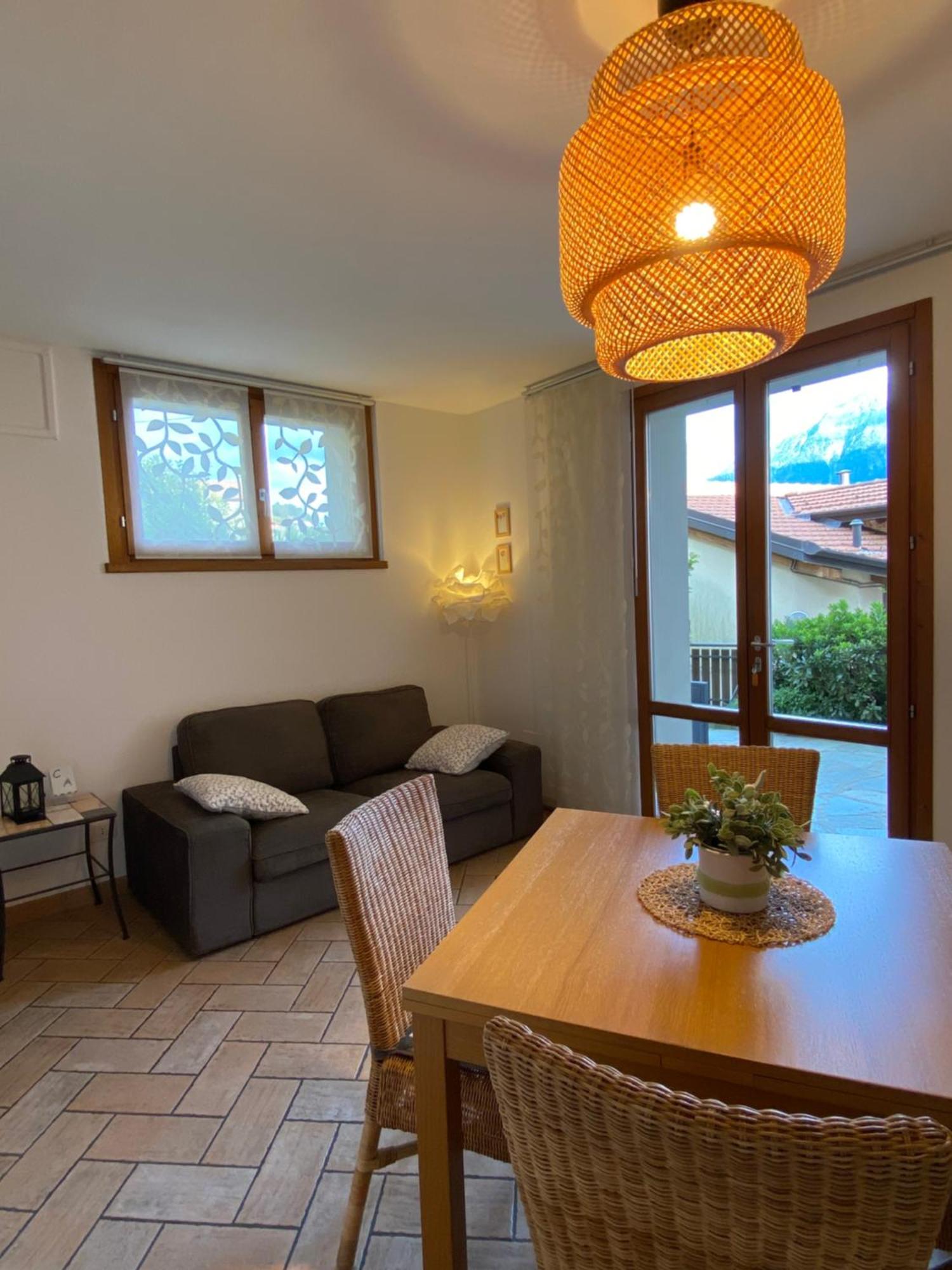 Casa Artis Apartment กราเวโดนา ภายนอก รูปภาพ