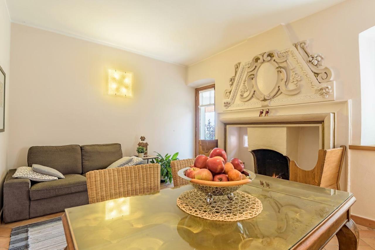 Casa Artis Apartment กราเวโดนา ภายนอก รูปภาพ